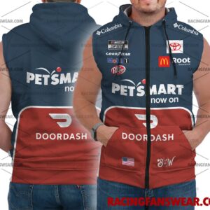 Bubba Wallace Nascar Racing 2021 Uniform Apparel Clothes Bomber Thick Coat Sleeveless Hoodie Hooded T-Shirt 4 Nascar store - Loyal fans of Bubba Wallace's Bomber Jacket,Unisex Thick Coat,Unisex Sleeveless Hoodie,Unisex Hooded T-Shirt,Kid Sleeveless Hoodie,Kid Hooded T-Shirts,Kid Thick Coat:vintage nascar racing suit,uniform,apparel,shirts,merch,merchandise,jersey,hoodie,jackets,shorts,sweatshirt,outfits,clothes
